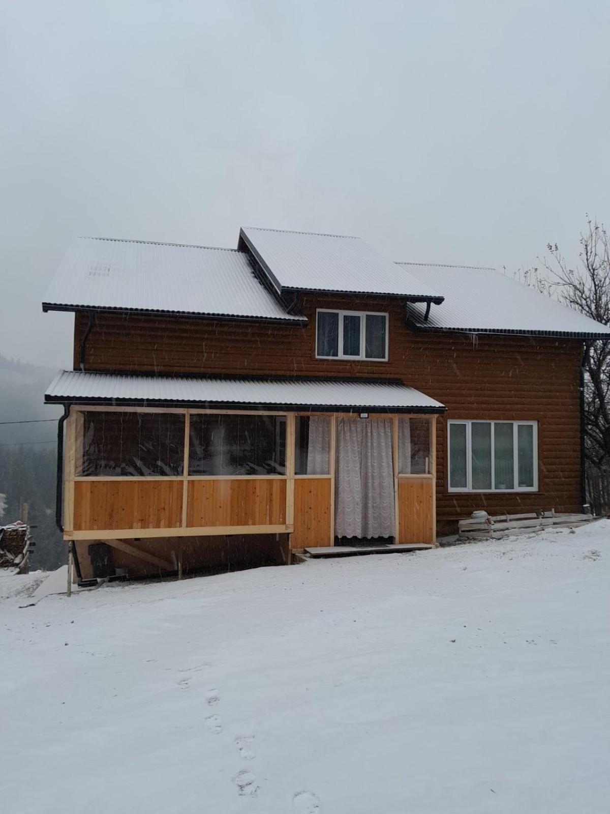 Затишні Карпати)) Leilighet Verkhovijna Eksteriør bilde